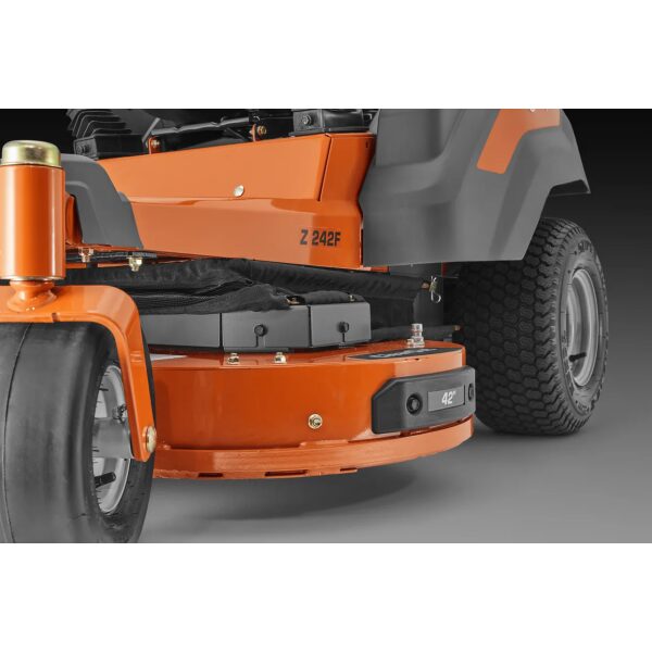 HUSQVARNA Z242F ZEROTURN - Bilde 8